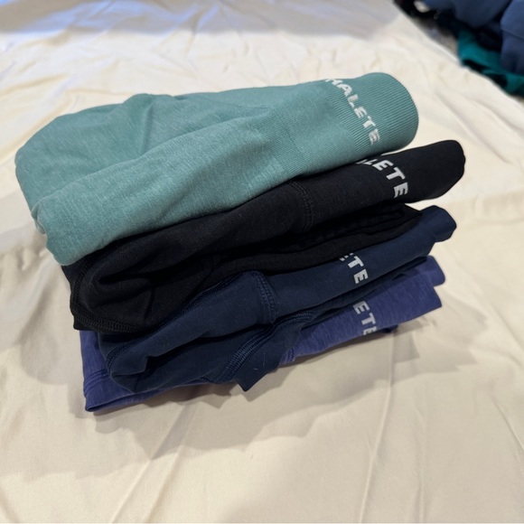 Alphalete Leggings Bundle - Picture 3 of 3